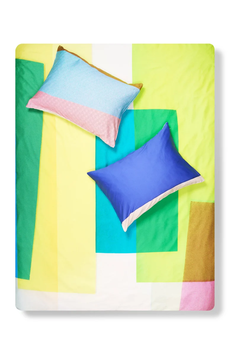 Artist Bedding "Teint Tint Tinta 02" by Claudia Caviezel