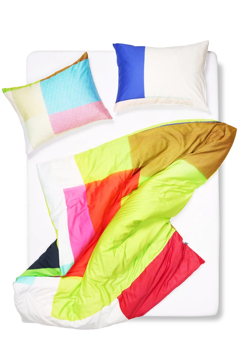 Artist Bedding "Teint Tint Tinta 02" by Claudia Caviezel