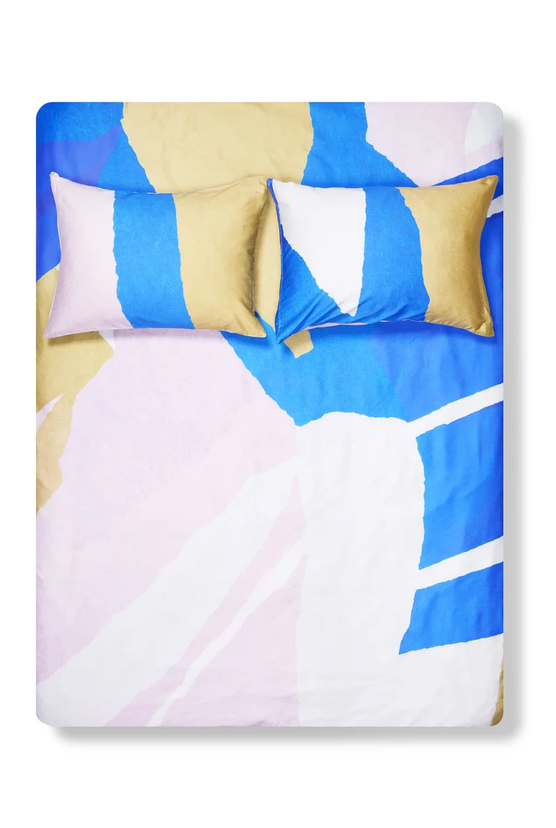 Artist Bedding "Serene Blue" by Mara Tschudi
