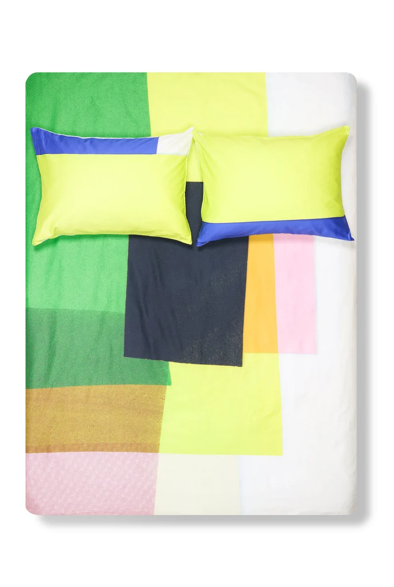 Artist Bedding "Teint Tint Tinta 04" by Claudia Caviezel