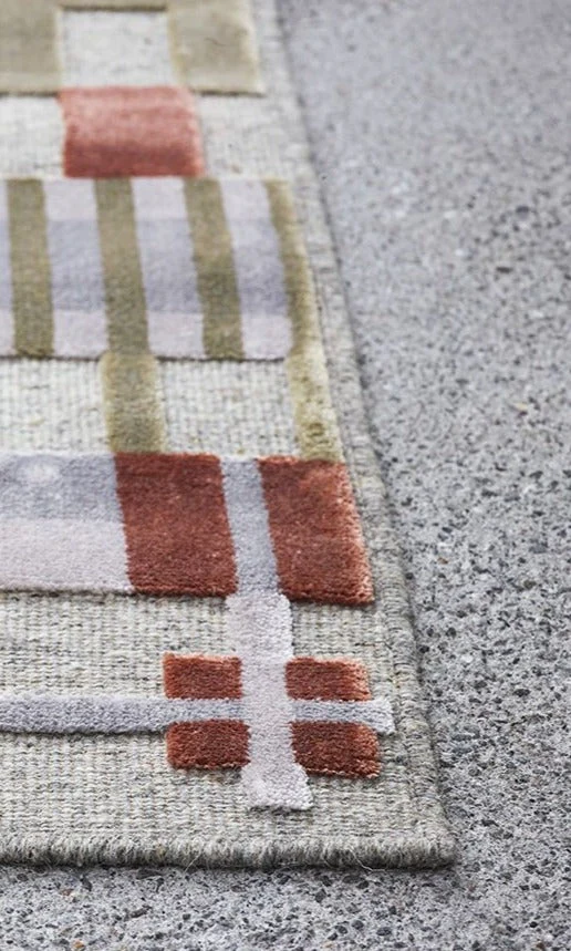 Wool & Bamboo Silk Rugs and Carpet "Gunta" by Sophie Probst & Michele Rondelli