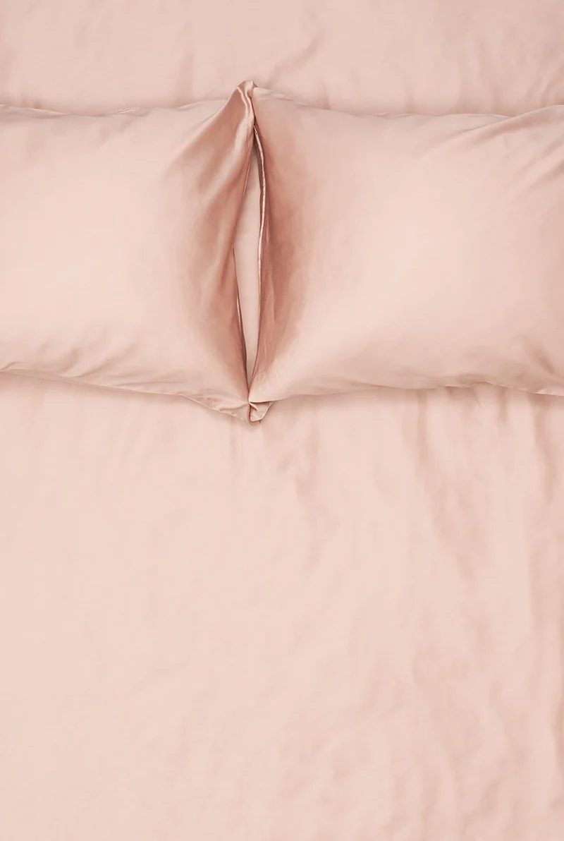 Egyptian Cotton Sateen Bedding in Misty Rose Color