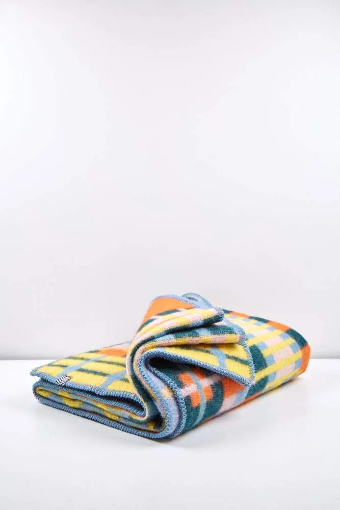 Wool Blanket "Gunta" by Sophie Probst & MIchele Rondelli