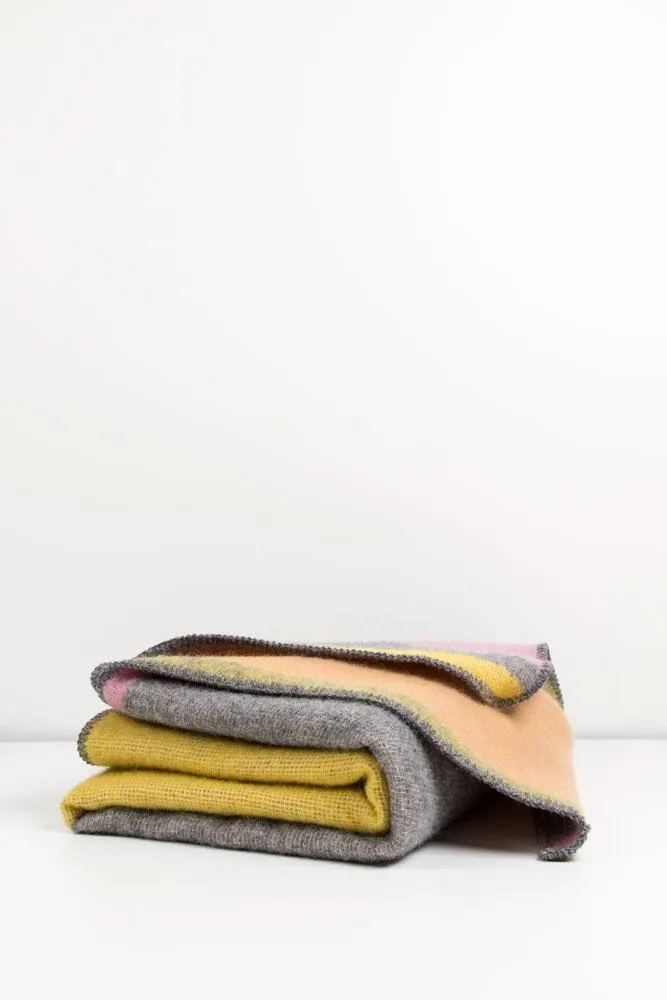 Wool Blanket "Konstructiv" by Michele Rondelli