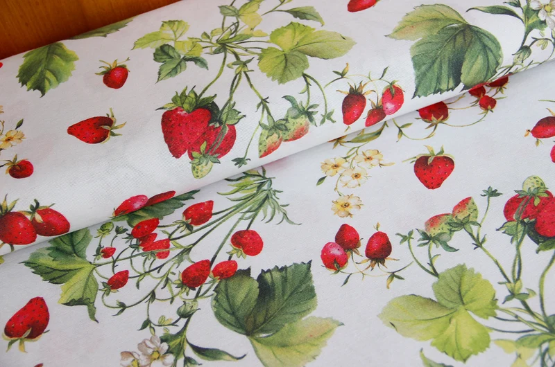 Dekostoff Erdbeeren * Ab 50 cm