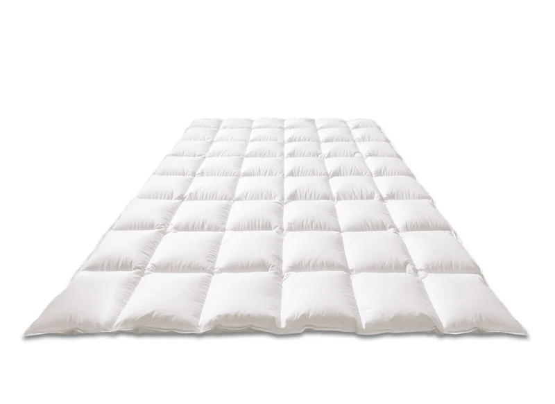 WEIDEGANS Limited Edition Bettdecke 100% Gänsedaune Mako Batist 135x200 / 155x220 - MEDIUM