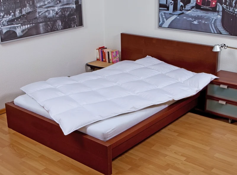 Moon de Luxe Bettdecken Serie 90% Daunen 10% Federn