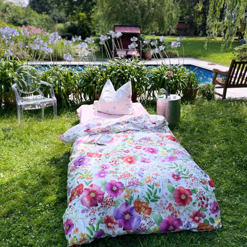 Mako-Satin Bettwäsche Sommerblume – florale Luxus-Bettwäsche aus feinster Baumwolle | Made in Germany