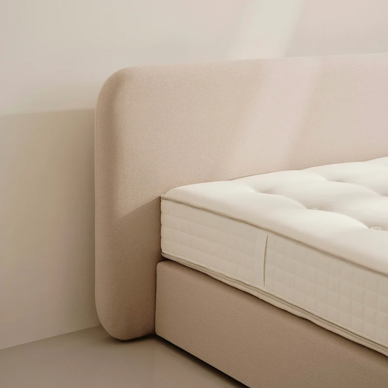 ATELIER Bett Curve