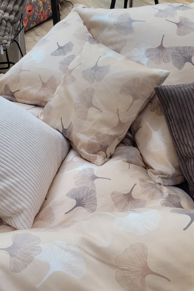 Living Dreams Satin-Bettwäsche Ginkoblatt Creme