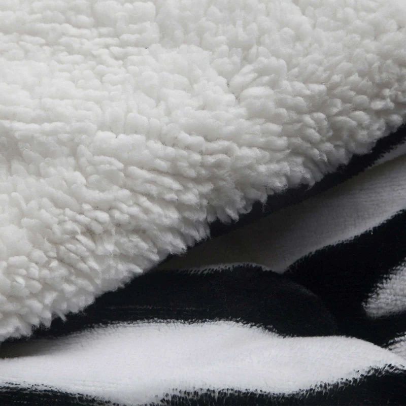 Couette réversible tempérée, blanche et noire - Collection Safari