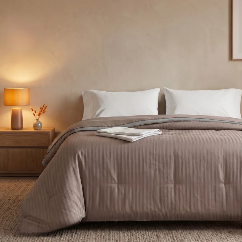 Couette 4 saisons tempérée, réversible et thermorégulatrice - Collection Luxe Taupe