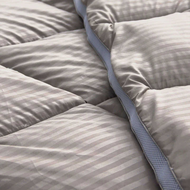 Couette 4 saisons tempérée, réversible et thermorégulatrice - Collection Luxe Taupe